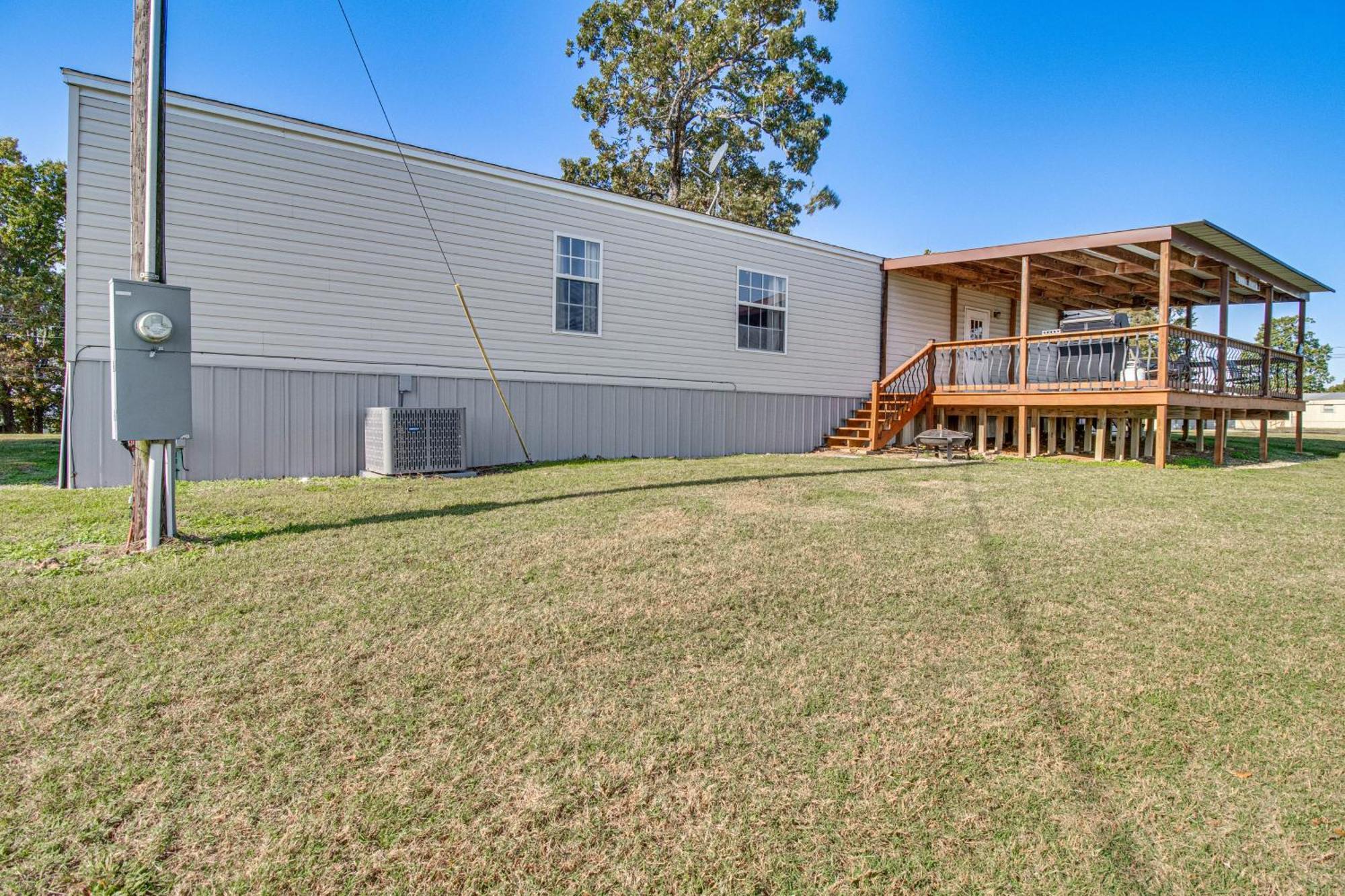 Lake-View Getaway With Grill In Mountain Home! Exterior photo